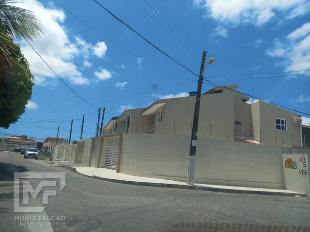 #38 - Casa para Venda em Maceió - AL - 1