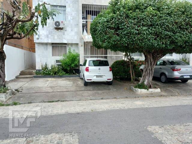 Apartamento para Venda em Maceió - 2