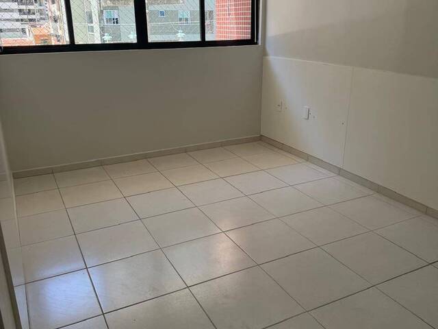 Apartamento para Venda em Maceió - 2