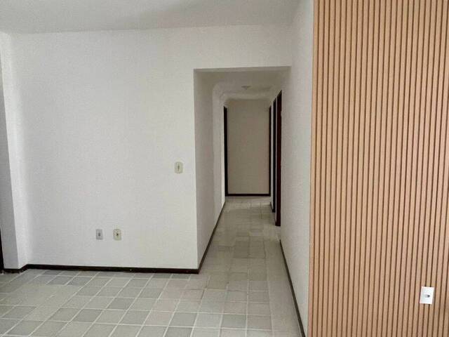 Apartamento para Venda em Maceió - 4