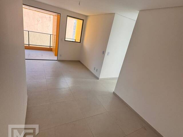 #657 - Apartamento para Venda em Maceió - AL - 2