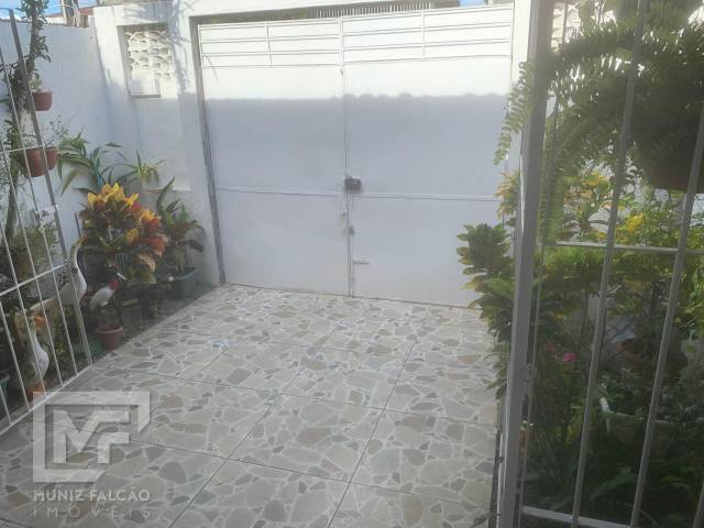 #676 - Casa para Venda em Maceió - AL - 2