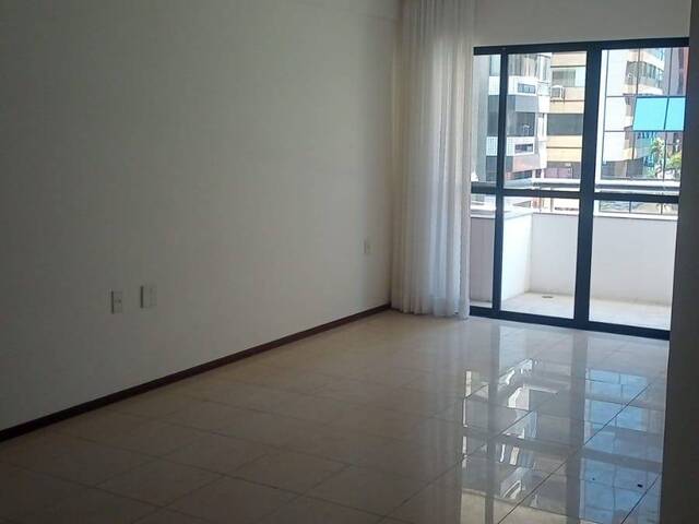 Apartamento para Venda em Maceió - 3