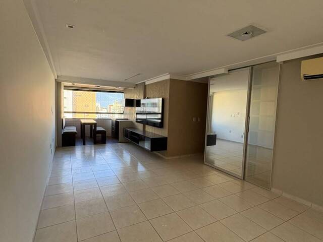 #728 - Apartamento para Venda em Maceió - AL