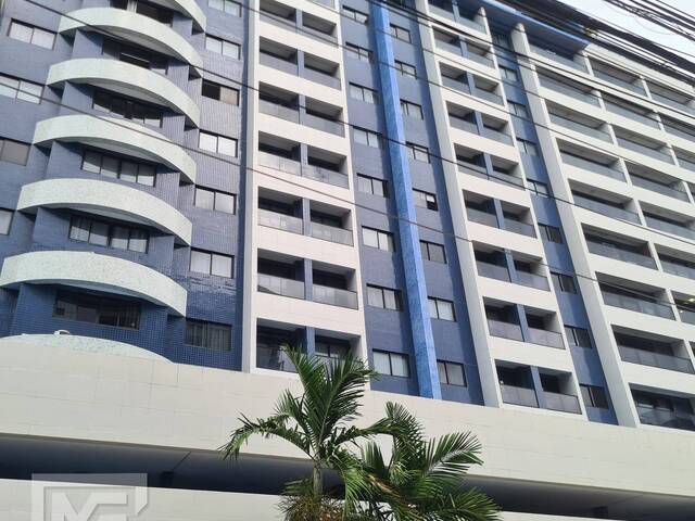 #740 - Apartamento para Venda em Maceió - AL